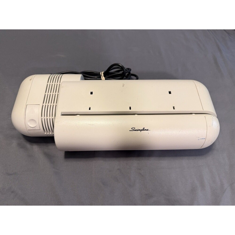 Swingline Model 525 Commercial Electric 3 Hole Punch, 8.5 in 20 Sheet Capacity